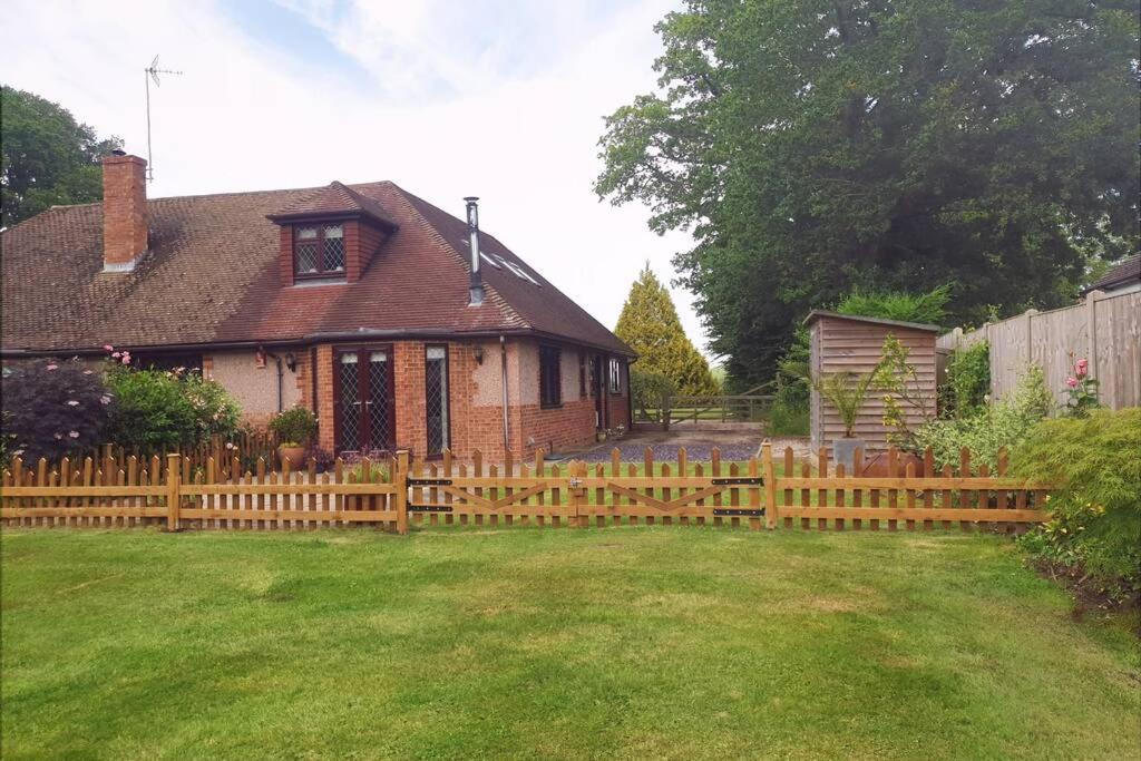 Ashwood Holiday Cottage. Ashford  Exterior foto